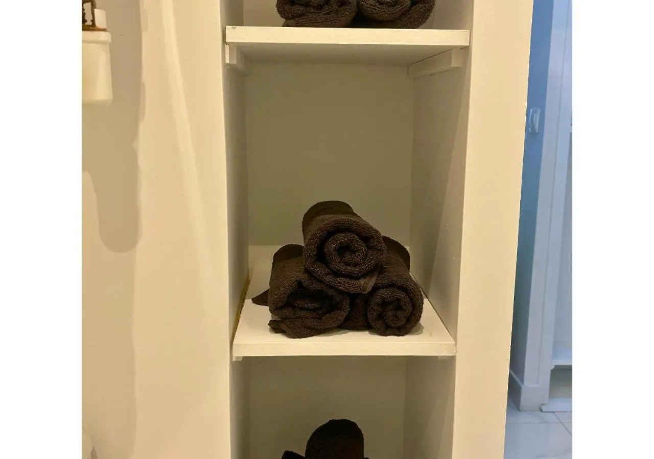 Petit Paradis Parisien דירה *